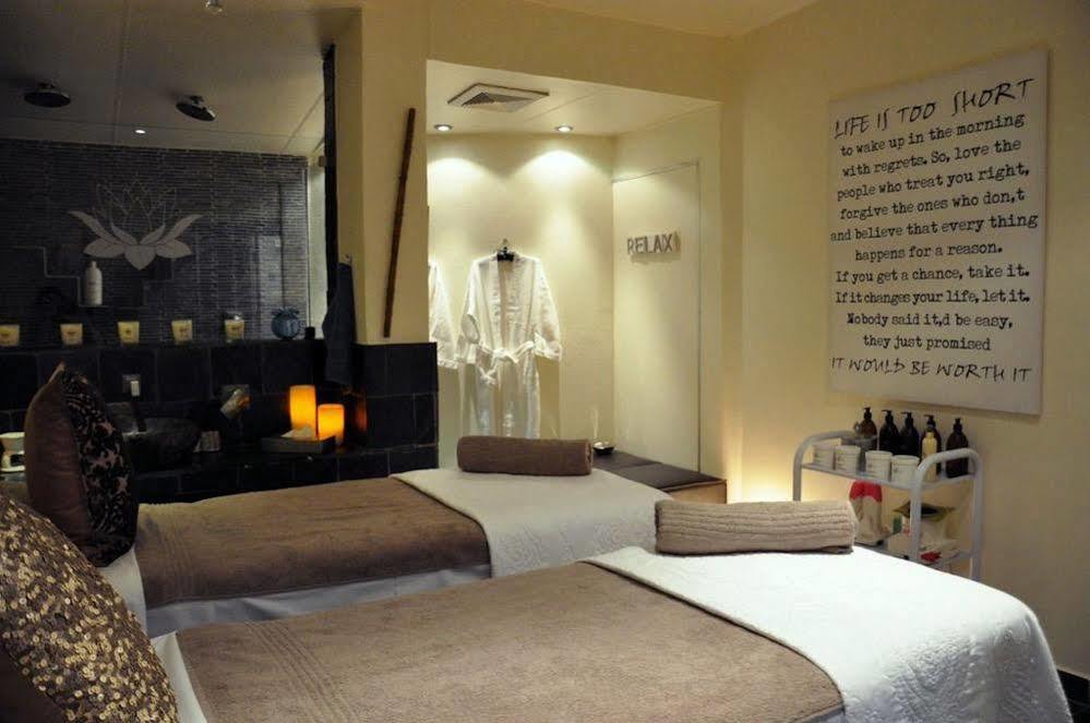 Ascot Boutique Hotel Йоханесбург Екстериор снимка